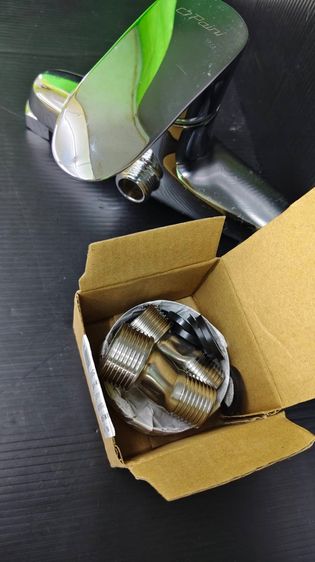 อื่นๆ ก๊อกผสมยืนอาบ Paini ของใหม่เอี่ยม สภาพสวย อุปกรณ์ครบ