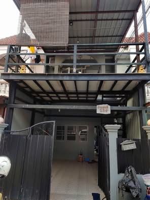 อื่นๆ สร้างเสร็จก่อน 2010 ไม่มี บ้านทาวน์โฮมสองชั้น รุ่งกิลวิลล่า 5 ใกล้สนามบิน 10นาที 