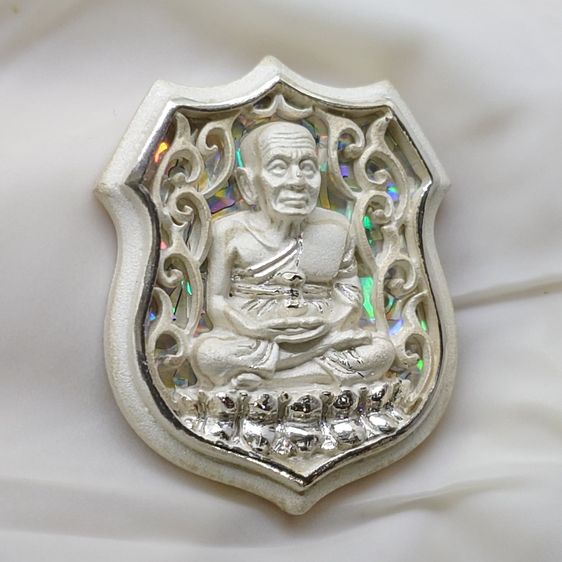 เหรียญหลวงปู่ทวด เนื้อเงิน รุ่นมงคลบารมี วัดประสาทบุญญาวาส พิมพ์อาร์ม เล็ก ขนาด 2 เซน พ.ศ.2545 พร้อมกล่องเดิม รูปที่ 5