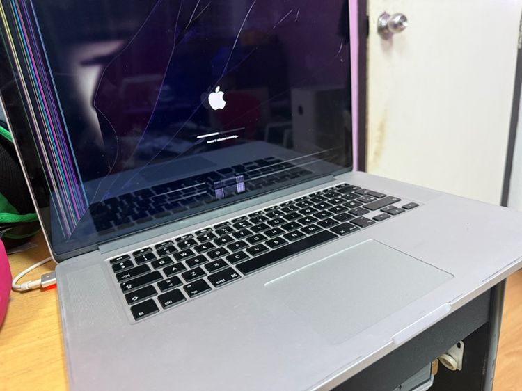 macbook pro retina 15" 2014 จอแตก รูปที่ 3