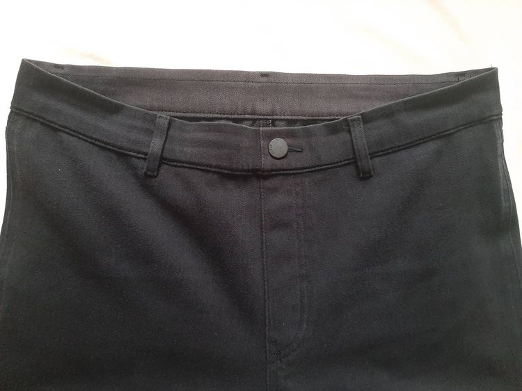 กางเกงยีนส์ Uniqlo รุ่น Ultra Stretch Skinny สีดำ มือ 2 สภาพใหม่ รูปที่ 4