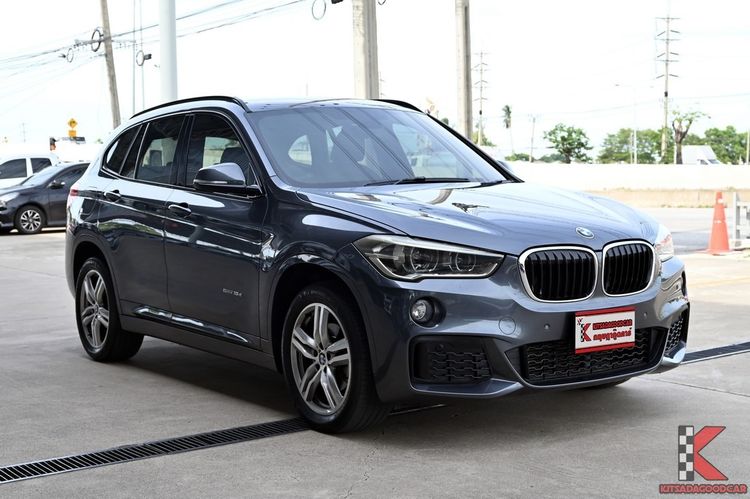 รถ BMW X1 2.0 sDrive18d M Sport สี เทา
