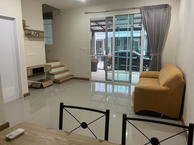 อื่นๆ ตกแต่งครบ 2021 ให้เช่า For rent หมู่บ้านโกลเด้นทาวน์สาธร กัลปพฤกษ์  บ้าน 20 ตรว.  รูปที่ 4