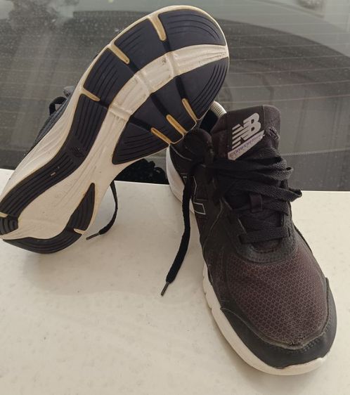 ขายถูก New 496v3 สภาพดีตามการใช้งาน ของแท้ size 41.5-270cm รูปที่ 5