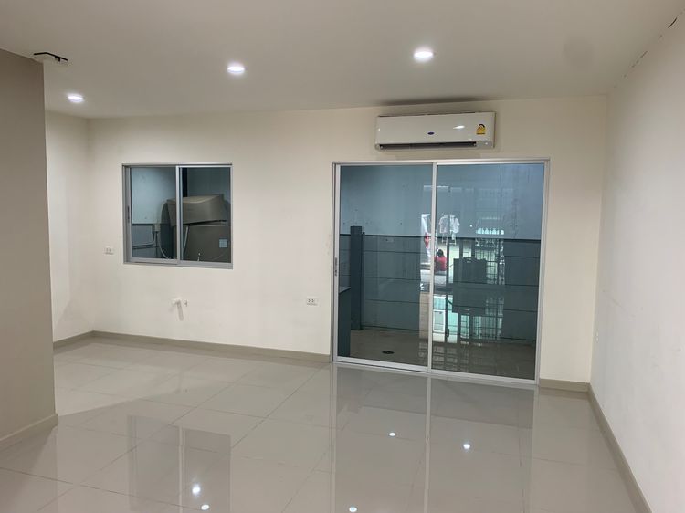 LPN Development มีบางส่วน 2021 ให้เช่า หมู่บ้านลุมพินีทาวน์ ท่าข้าม พระราม2 บ้าน 2 ชั้น 18 ตรว.  รูปที่ 3