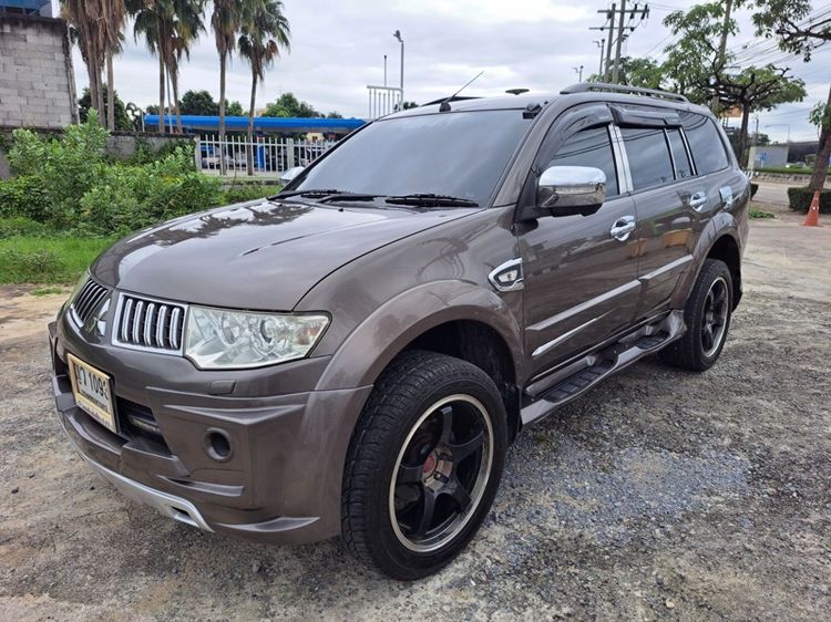 รถ Mitsubishi Pajero Sport 2.5 GT สี น้ำตาล