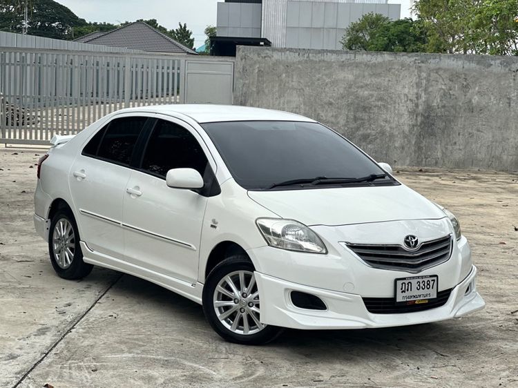 รถ Toyota Vios 1.5 ES สี ขาว