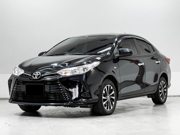 Toyota Yaris ATIV 2021 1.2 Entry Sedan เบนซิน เกียร์อัตโนมัติ ดำ