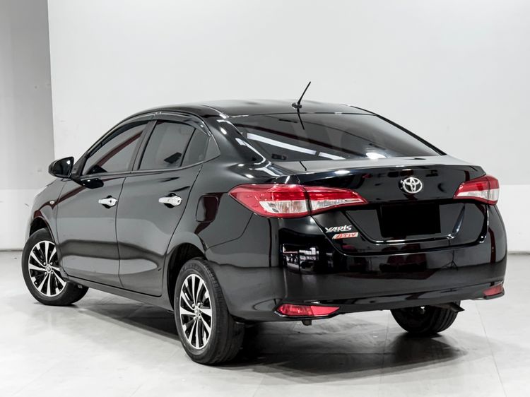 Toyota Yaris ATIV 2021 1.2 Entry Sedan เบนซิน เกียร์อัตโนมัติ ดำ รูปที่ 4