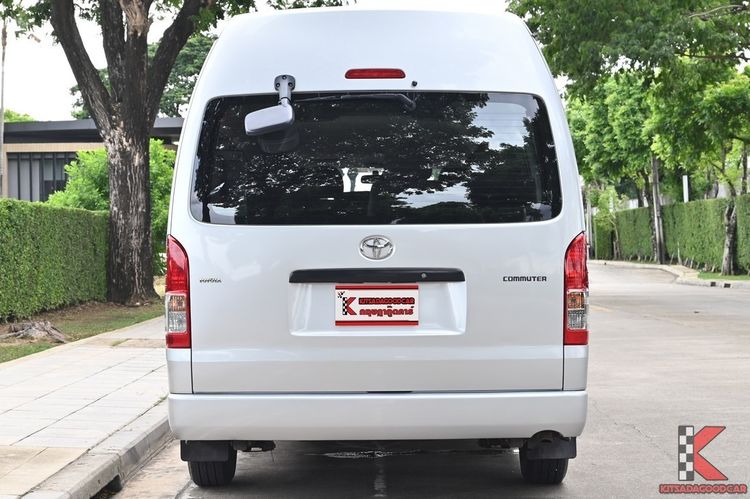 Toyota Commuter 2017 3.0 Van ดีเซล ไม่ติดแก๊ส เกียร์ธรรมดา บรอนซ์เงิน รูปที่ 4