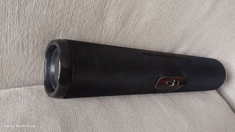 ลำโพงบลูทูธ สีดำ รุ่น EMPIRE 7 สภาพดี เสียงดี ขายถูกๆ ส่งฟรีค่ะ รูปที่ 4