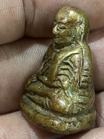 รูปหล่อหลวงพ่อเงินพิมพ์ขี้ตาเนื้อทองผสมเก่าๆสวยๆ รูปที่ 4