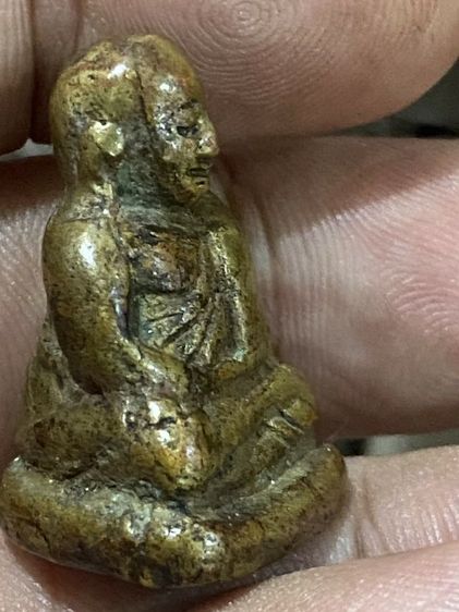 รูปหล่อหลวงพ่อเงินพิมพ์ขี้ตาเนื้อทองผสมเก่าๆสวยๆ รูปที่ 5