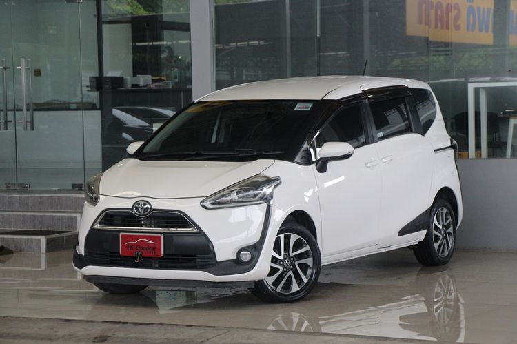 รถ Toyota Sienta 1.5 V สี ขาว