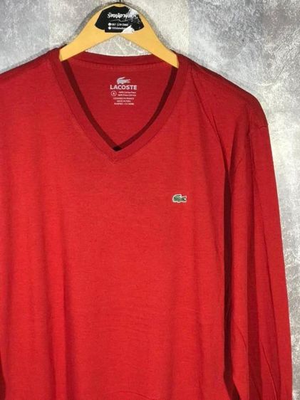 เสื้อแขนยาวคอวี LACOSTE แท้ 💯 size 6 ขนาด อก 21.5 ยาว 27.5 นิ้ว สภาพใหม่มาก สวยแบบเรียบ สีแดงสด ผ้านิ่มมากหายากน่าสะสมครับ รูปที่ 2