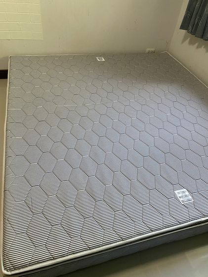 ที่นอน 6 ฟุต มือสอง สปริงเมท