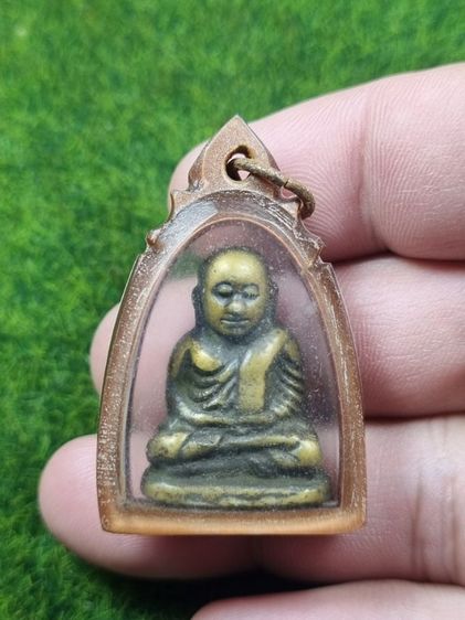 พระหลวงพ่อเงินเลี่ยมเก่าโบราณ