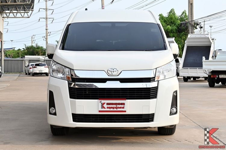 Toyota Commuter 2022 2.8 Van ดีเซล ไม่ติดแก๊ส เกียร์อัตโนมัติ ขาว รูปที่ 2