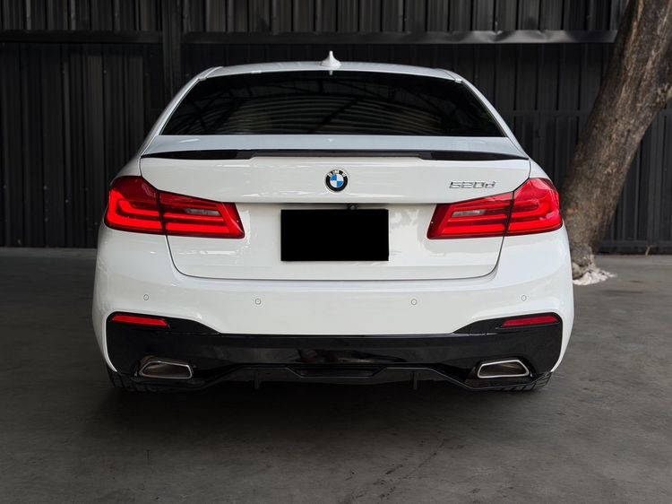 BMW Series 5 2019 520d Sedan ดีเซล เกียร์อัตโนมัติ ขาว รูปที่ 4