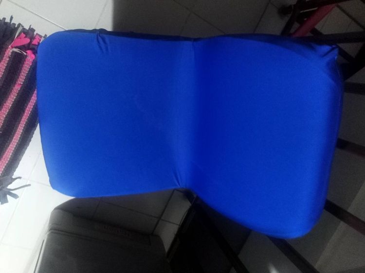 เก้าอี้ 3 ตัว 