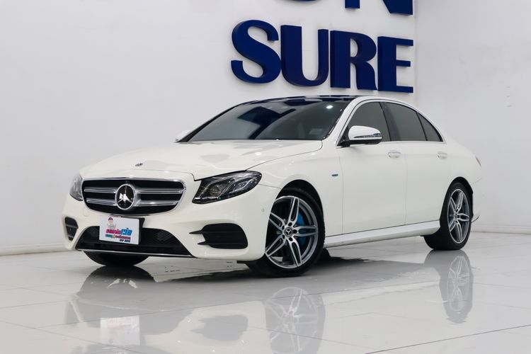 รถ Mercedes-Benz E-Class E350 AMG สี ขาว