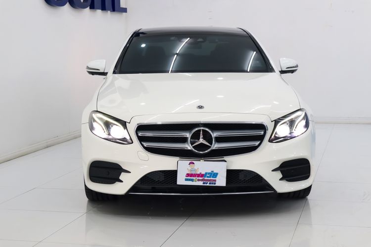 Mercedes-Benz E-Class 2017 E350 AMG Sedan ปลั๊กอินไฮบริด (PHEV) ไม่ติดแก๊ส เกียร์อัตโนมัติ ขาว รูปที่ 2