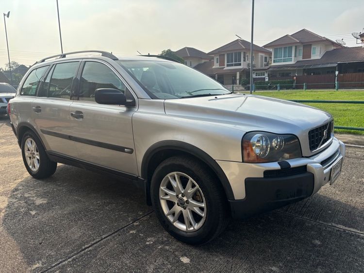 รถ Volvo XC90 2.5 4WD สี บรอนซ์เงิน