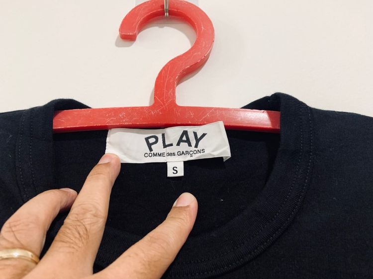 เสื้อยืด COMME des GARÇONS แท้ 💯 size S ขนาด อก 19 ยาว 26 นิ้ว สภาพใหม่มาก ทรงสวย เนื้อผ้านิ่มมาก หายากน่าสะสมครับ รูปที่ 3