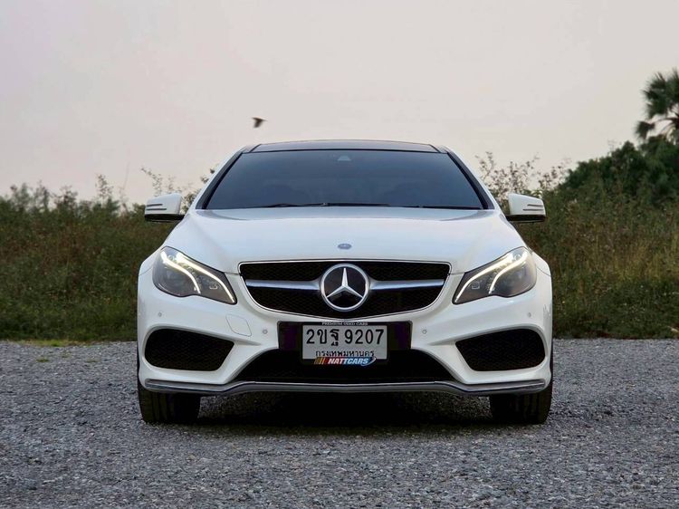 Mercedes-Benz E-Class 2012 E200 CGI Sedan เบนซิน ไม่ติดแก๊ส เกียร์อัตโนมัติ ขาว รูปที่ 2