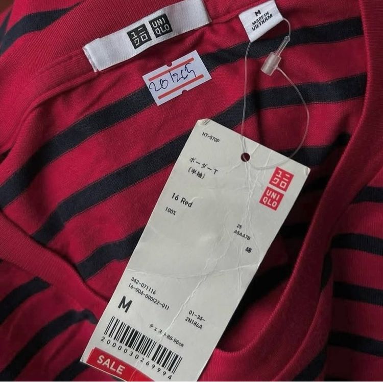 เสื้อยืด Uniqlo มือ 1 ป้ายห้อย รูปที่ 2
