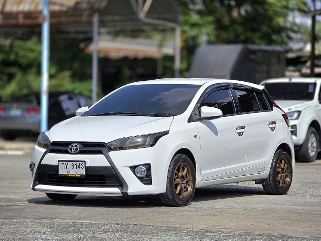 Toyota Yaris 2016 1.2 Sport Utility-car เบนซิน ไม่ติดแก๊ส เกียร์อัตโนมัติ ขาว
