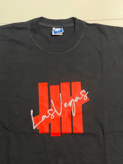 เสื้อยืด UNDEFEATED รูปที่ 3
