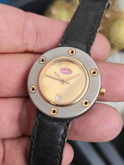 นาฬิกา Vintage Bugatti พร้อมบัคเคิลเดิม ระบบ Quartz ขนาดบอยไซส์ หายากสุดๆ มีตัวเดียวราคาแบ่งปันครับ รูปที่ 3