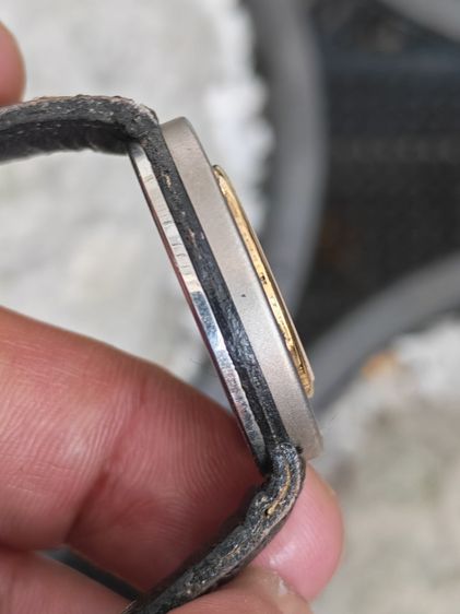 นาฬิกา Vintage Bugatti พร้อมบัคเคิลเดิม ระบบ Quartz ขนาดบอยไซส์ หายากสุดๆ มีตัวเดียวราคาแบ่งปันครับ รูปที่ 12