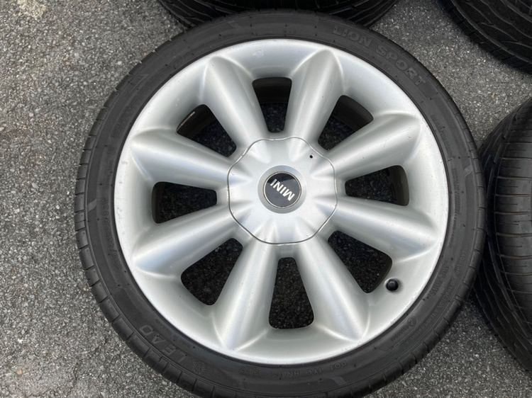 ล้อ MINI Cooper S F56 18” ยางปลายปี 2022 ขนาด 225 40 18 ยางใหม่มาก พร้อมใช้ ล้อเดิมติดรถ 5 รู 112 แท้ มือสอง สภาพดี ไม่เคยซ่อม รูปที่ 4