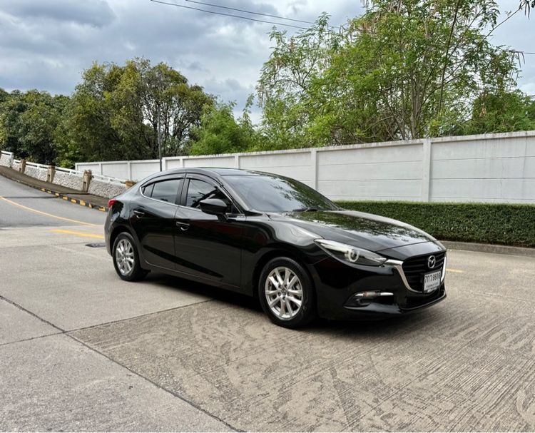 Mazda Mazda3 2018 2.0 C Sports Sedan เบนซิน ไม่ติดแก๊ส เกียร์อัตโนมัติ ดำ รูปที่ 2