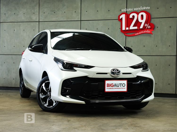 รถ Toyota Yaris 1.2 Smart สี ขาว