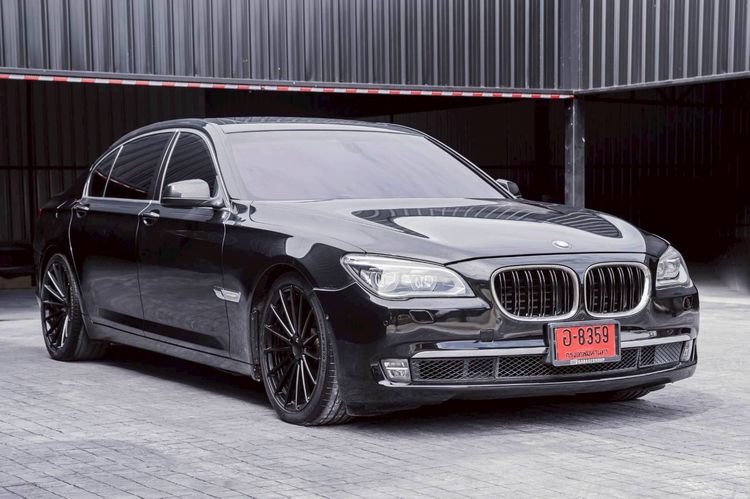 รถ BMW Series 7 730Ld สี ดำ