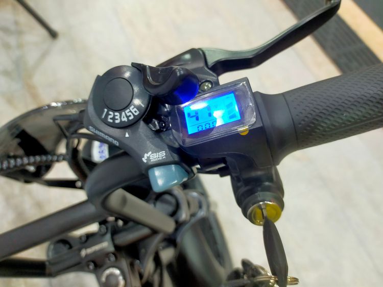 จักรยานไฟฟ้า ล้อโต 20 นิ้ว SUPER 73 แรงๆ  ปี 2025 ทรงคลาสสิค   •	ดีไซน์สวย โดดเด่น คลาสสิค  •	โครงสร้างเหล็ก แข็งแรง แน่นหนา •	ความเร็วสูงสุ รูปที่ 7