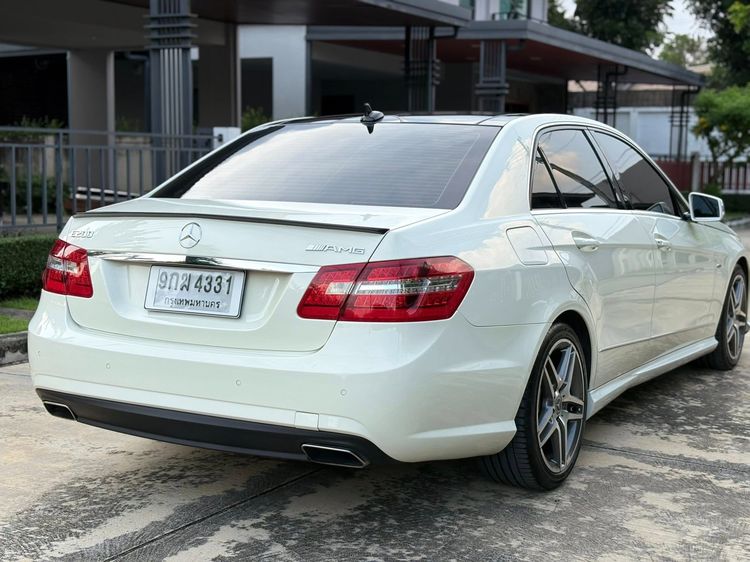 Mercedes-Benz E-Class 2012 E200 CGI Sedan เบนซิน เกียร์อัตโนมัติ ขาว รูปที่ 3