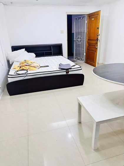 มีบางส่วน สร้างเสร็จก่อน 2010 ขายคอนโด เอื้ออมรสุข ซอย รามคำแหง 1 ห้องมีผู้เช่าอยู่ (ขายพร้อมผู้เช่า)  รูปที่ 3