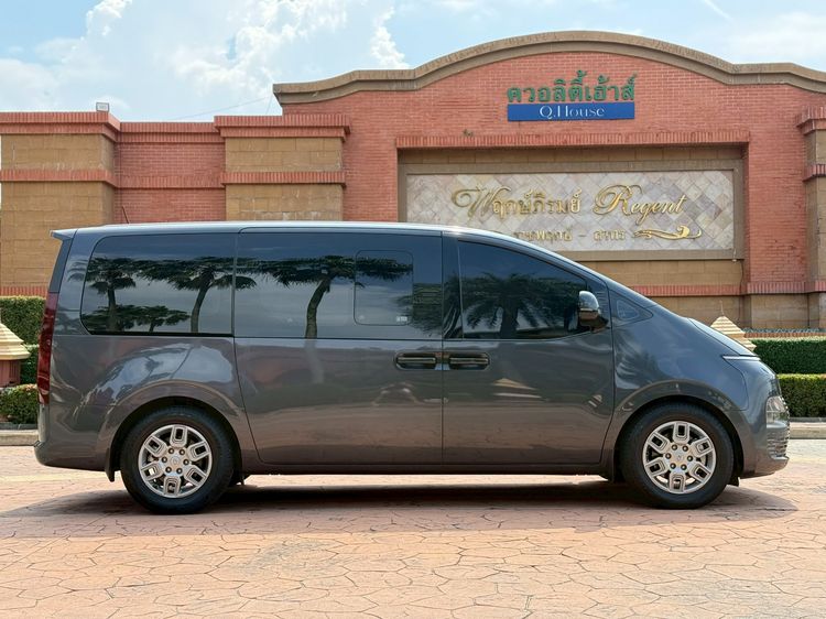 Hyundai Staria 2022 2.2 S Van ดีเซล เกียร์อัตโนมัติ เทา รูปที่ 3