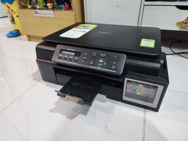 พริ้นเตอร์และสแกนเนอร์ ปริ้นเตอร์ brother t500w wifi แท็งค์หมึกโรงงาน ระบบ All in one สภาพเครื่อง การทำงานปกติ สีออกครบ พร้อมใช้งาน