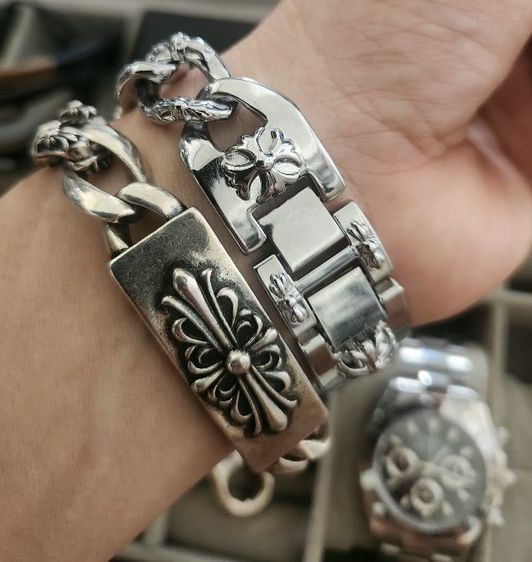 นาฬิกาวินเทจ สไตล Chrome hearts  รูปที่ 3