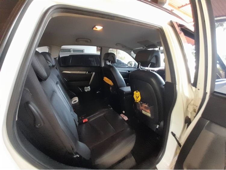 Chevrolet Captiva 2012 2.0 LSX ดีเซล เกียร์อัตโนมัติ ขาว รูปที่ 4