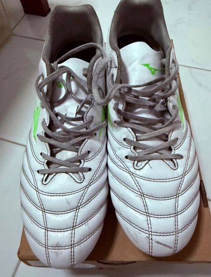 รอเท้าฟุตบอล Mizuno มือ2 สภาพดี