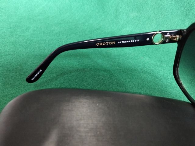 แว่นกันแดดท่านหญิงแบรนด์ Oroton รุ่น Promenade alternate fit . Hand made in Australia แท้ ขนาด 58-17-140mm.สีกรมน้ำเงิน  รูปที่ 6