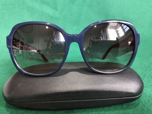 แว่นกันแดดท่านหญิงแบรนด์ Oroton รุ่น Promenade alternate fit . Hand made in Australia แท้ ขนาด 58-17-140mm.สีกรมน้ำเงิน  รูปที่ 3