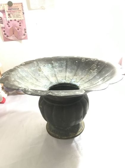 งานทองเหลืองเก่า รูปที่ 3