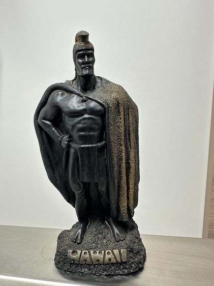 รูปปั้น พระเจ้าคาเมฮาเมฮาที่ 1 (King Kamehameha I)